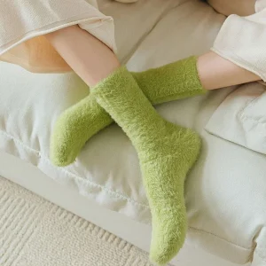 Chaussettes longues en peluche chaudes