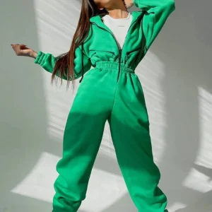 Combinaison confortable avec capuche