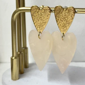 BOUCLE D'OREILLE COEUR ECRU