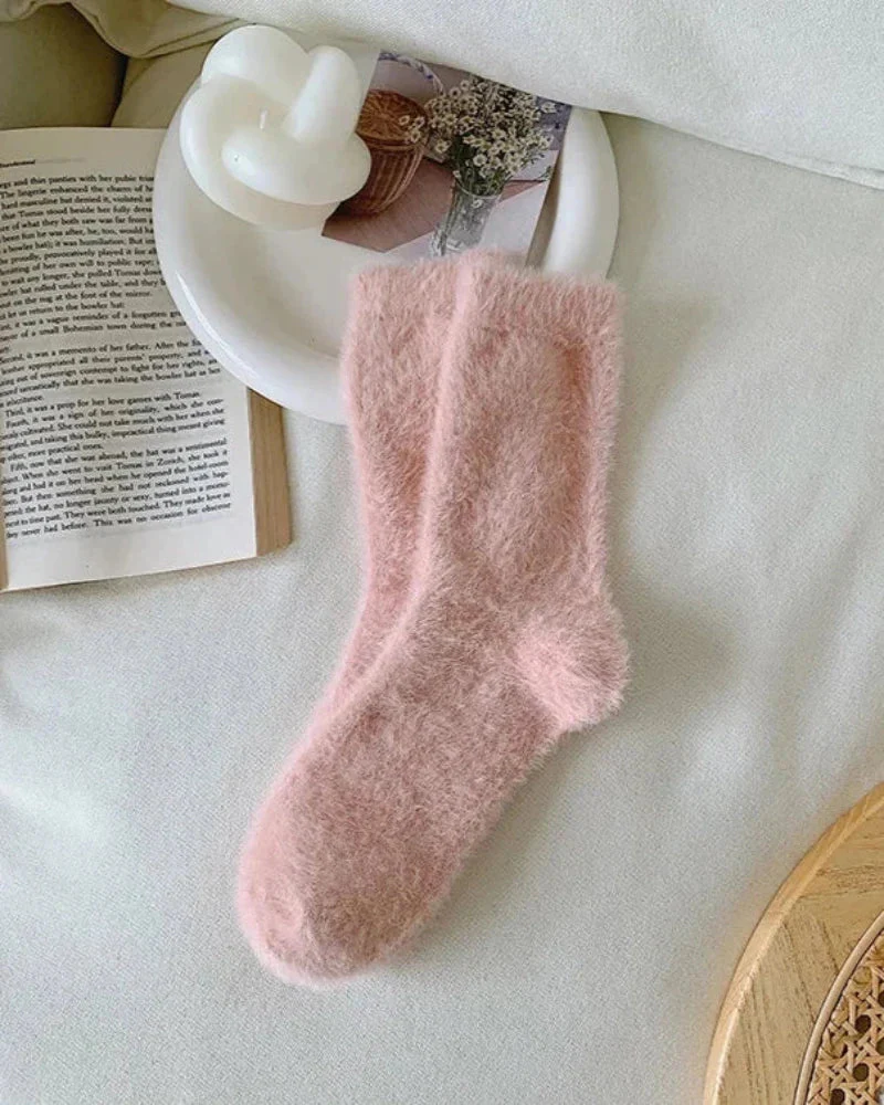 Chaussettes longues en peluche chaudes – Image 7