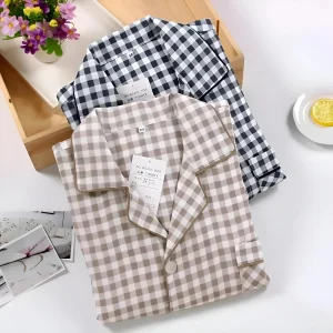 Pyjamas à carreaux pour hommes
