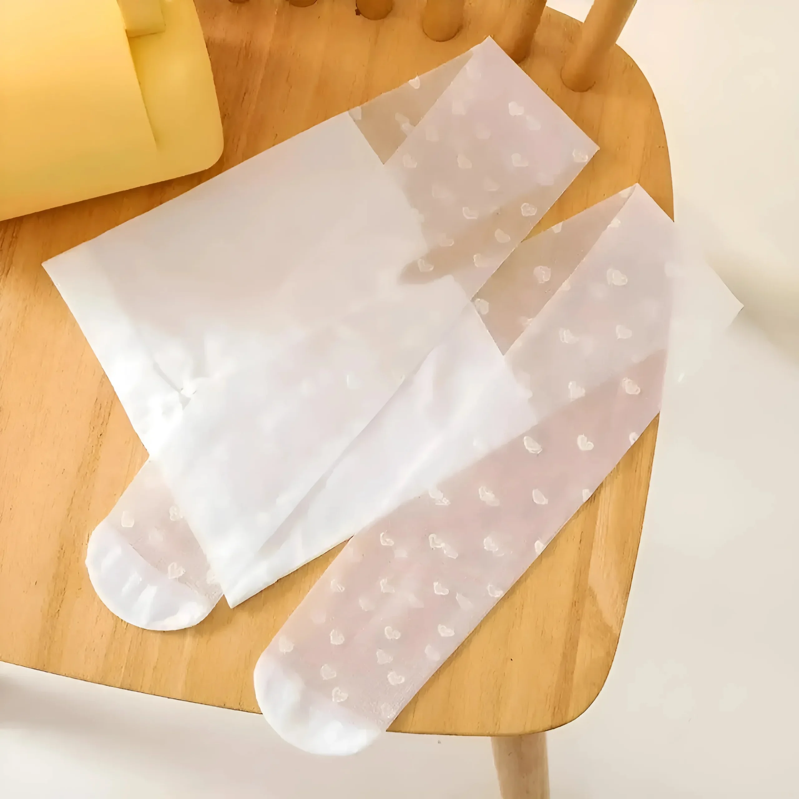 Collants fins à motif de cœur – Image 2