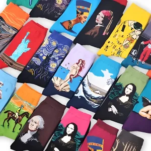 Chaussettes longues avec des motifs artistiques