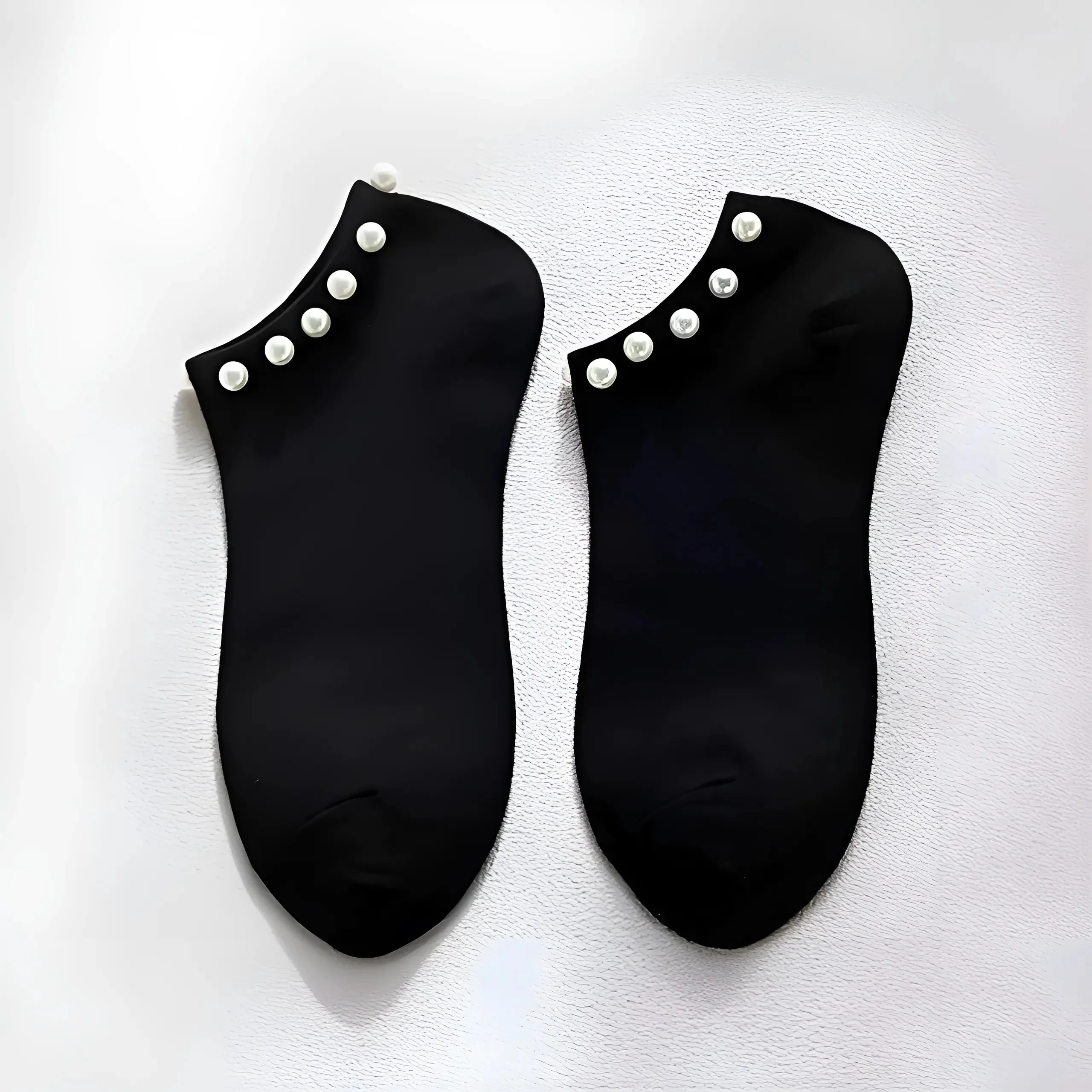 Chaussettes ornées de perles pour femmes – Image 2