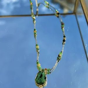 COLLIER PAMPILLE VERTE GAIA