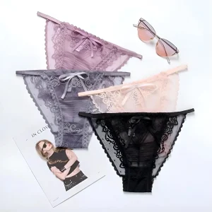 Culotte en dentelle avec bande élastique fine