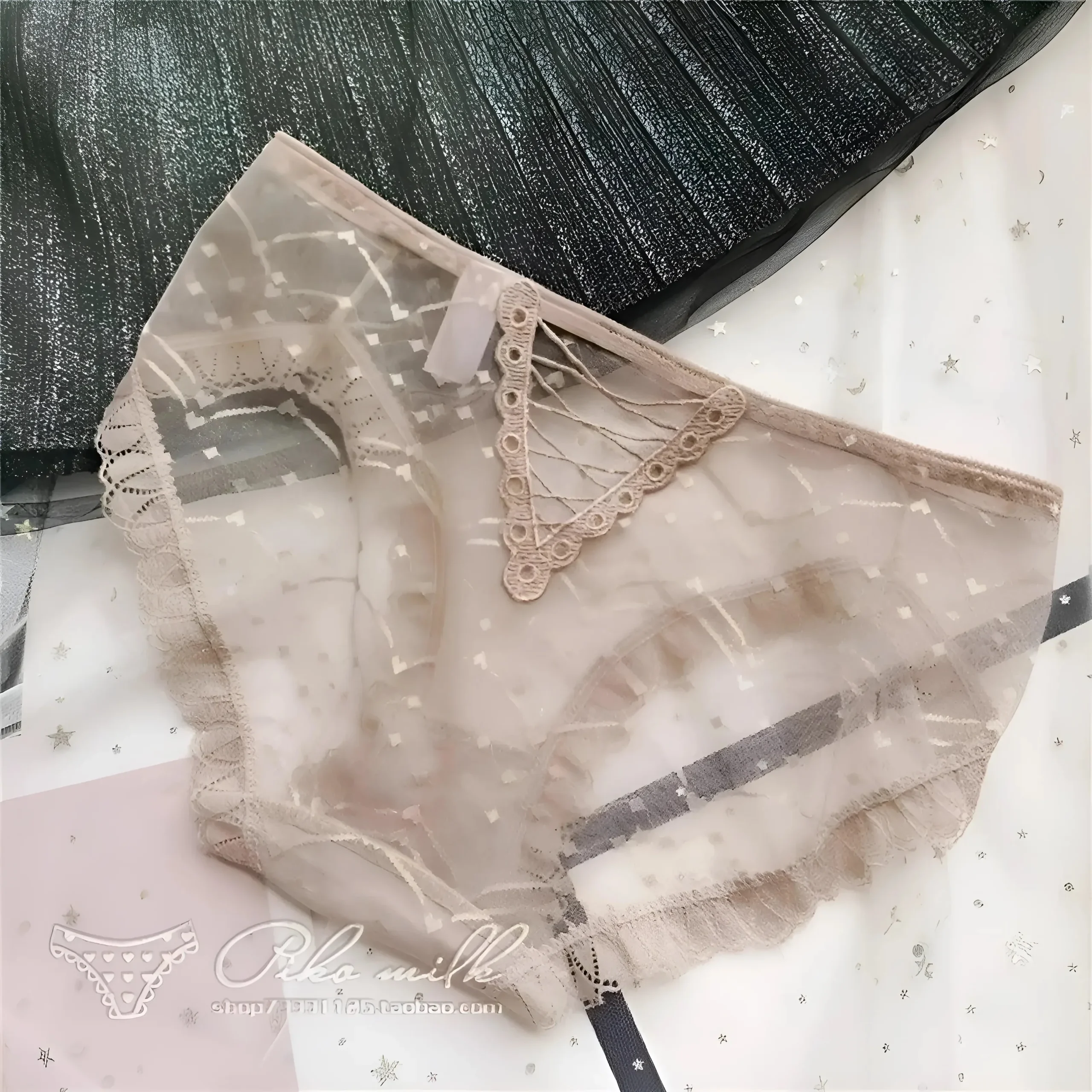 Figs transparents avec des cordes – Image 8