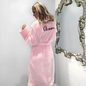 Robe "Reine" en peluche pour femmes