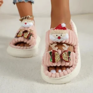 Chaussons doux avec motif de Noël