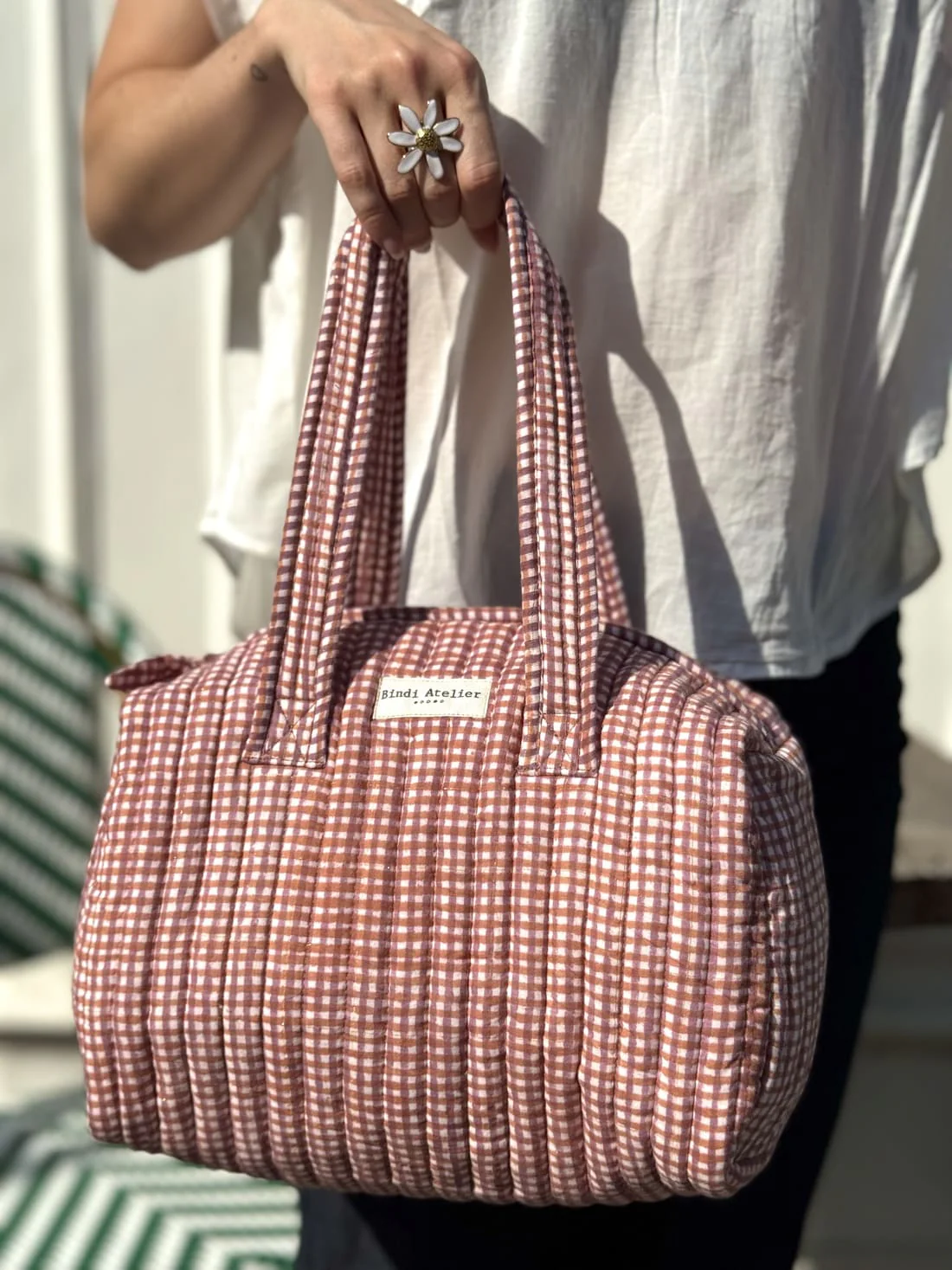 TROUSSE DE TROILETTE MATELASSÉE ROSE - MARGOT – Image 3